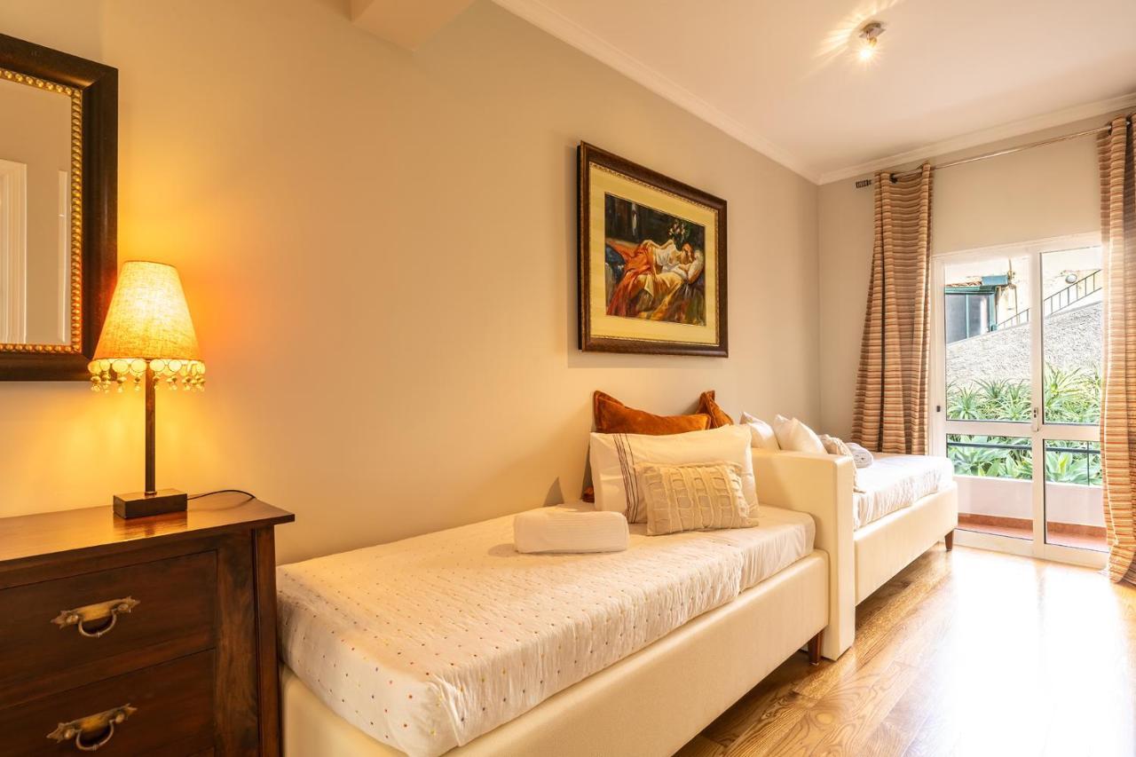 Stylish Apartment With Balcony And Amazing Views Over Funchal And The Sea 外观 照片